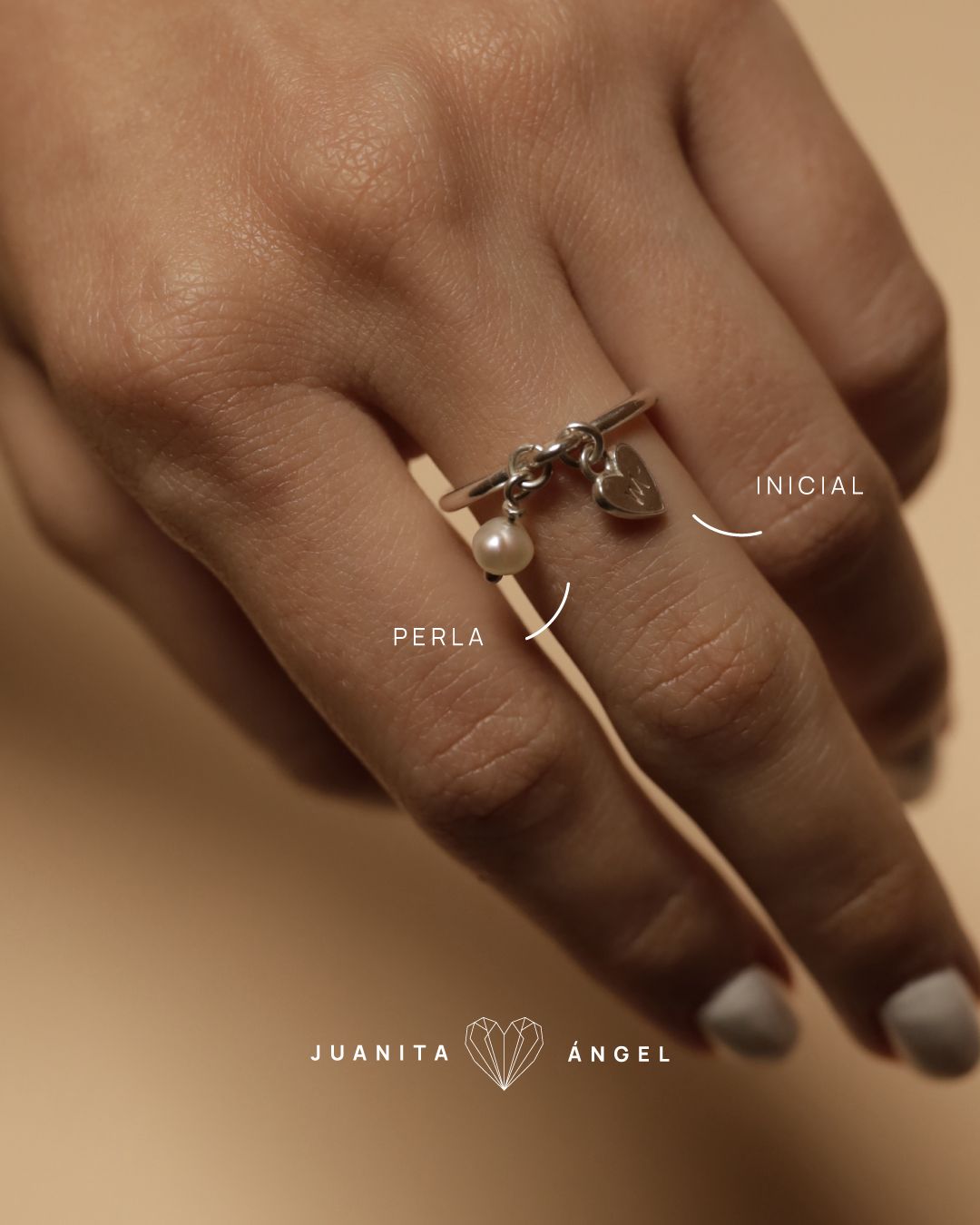 Anillo Charms