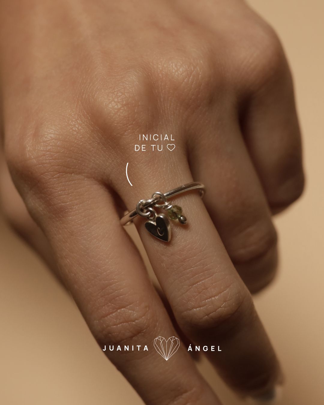 Anillo Charms